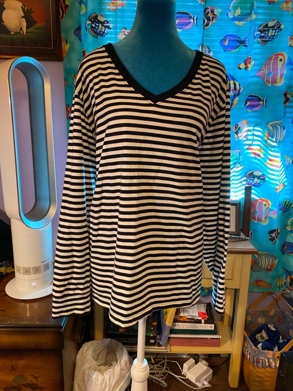 Lands' End Black and White Striped Long Sleeve V-Neck Tee